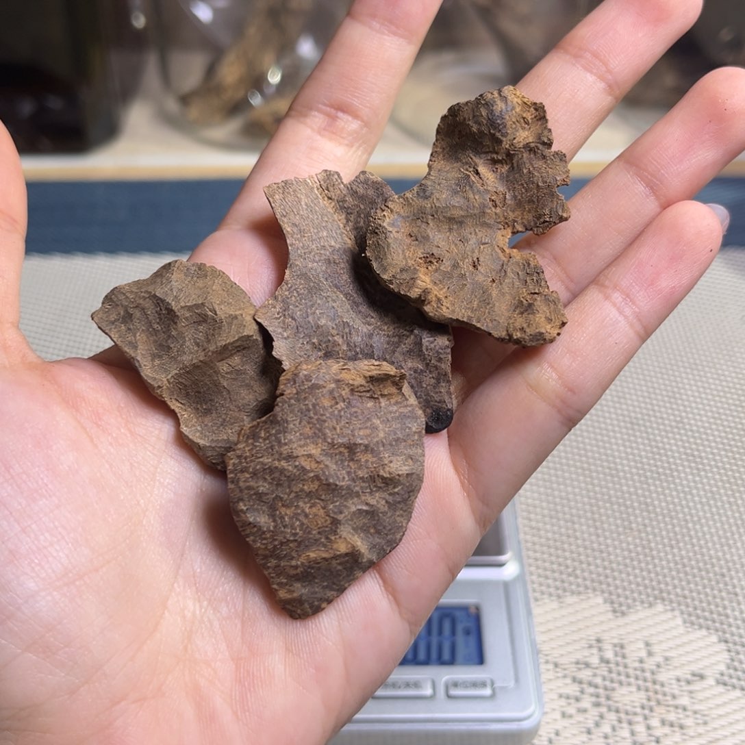 香料海南霸王岭淳化包头碎料5.3克重福利
