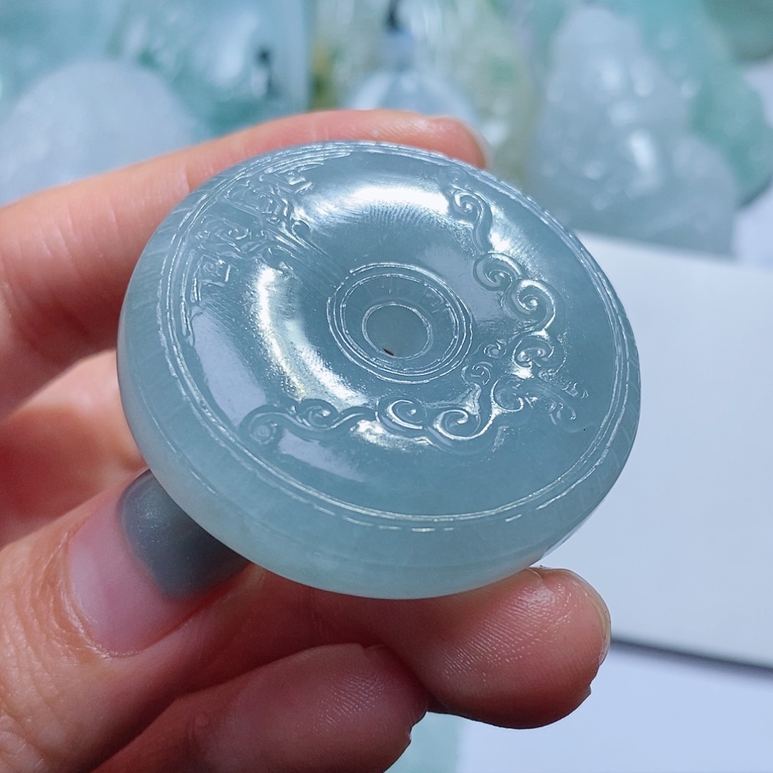 定制翡翠未镶嵌毛货付款后确认抛光