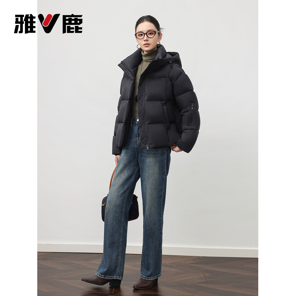 雅鹿2025冬季新款90白鸭绒泡芙连帽面包羽绒服女士短款显瘦羽绒服