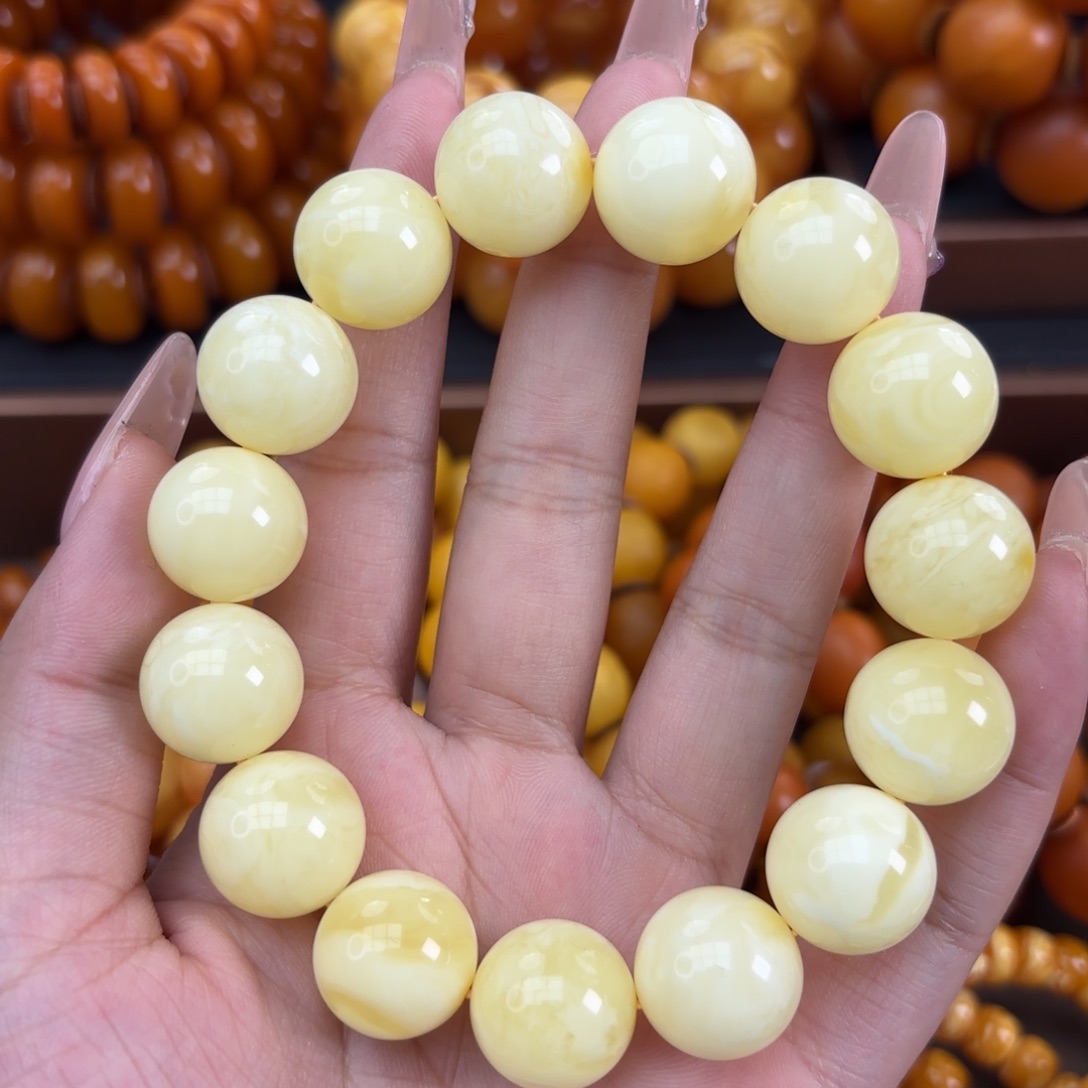 未镶嵌颈饰琥珀蜜蜡