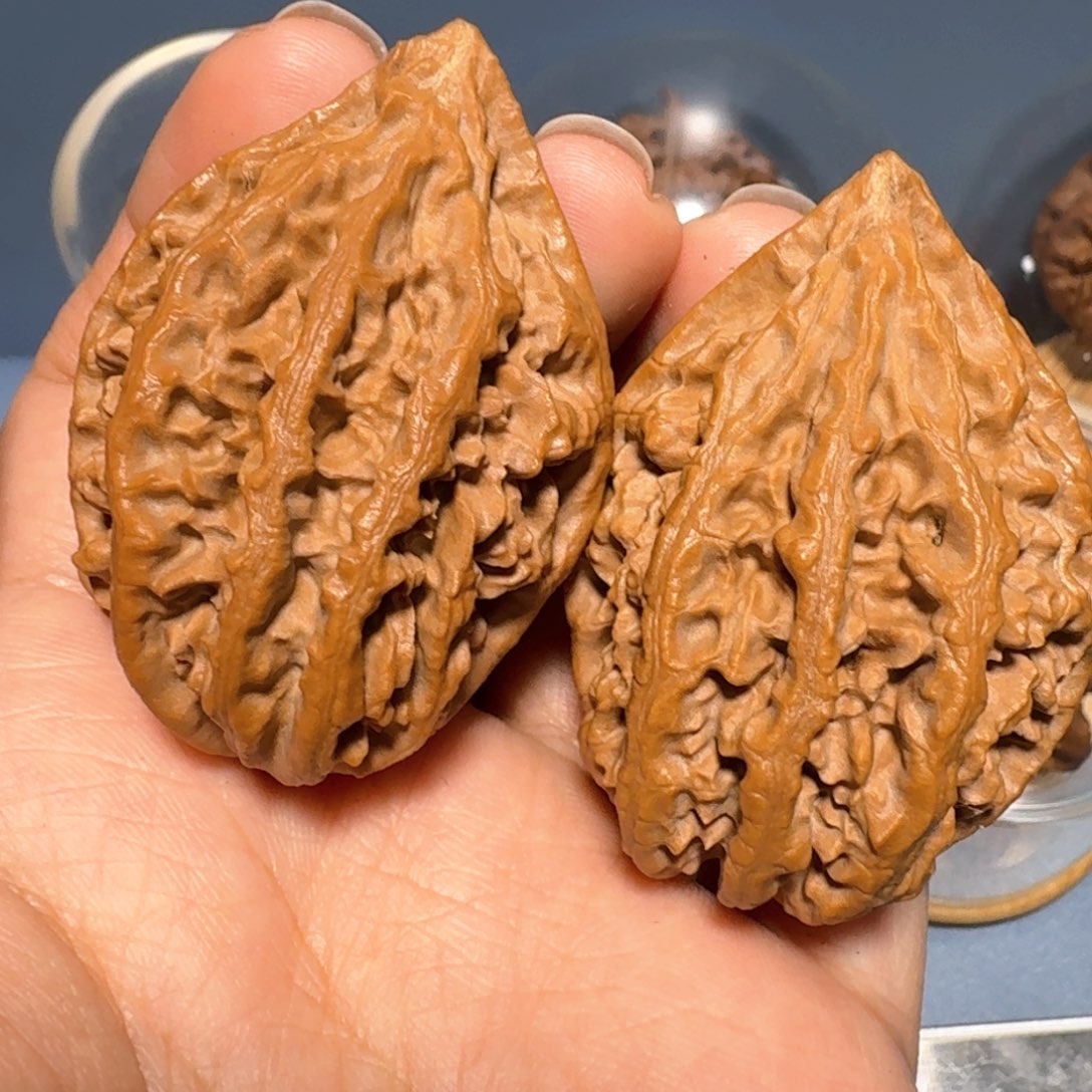 文玩核桃把件白山塔