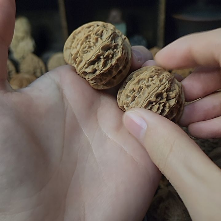 文玩核桃吊坠35苹果园