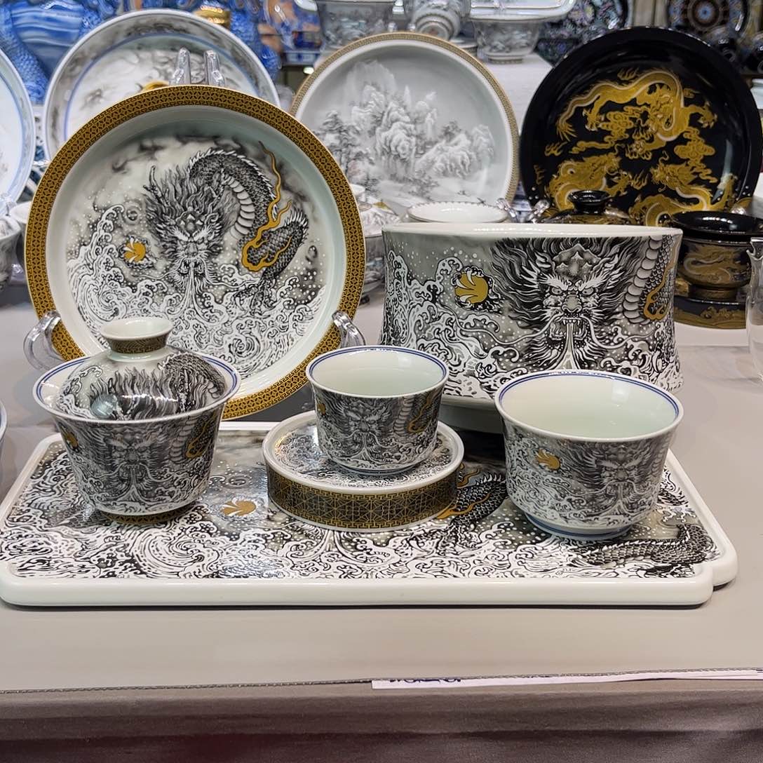景德镇陶瓷艺术品