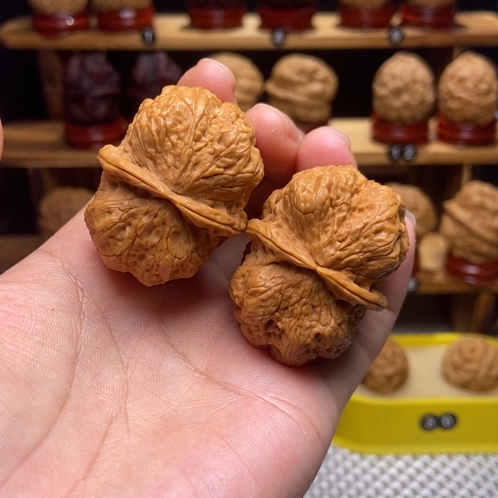 文玩核桃吊坠方天画蟾36