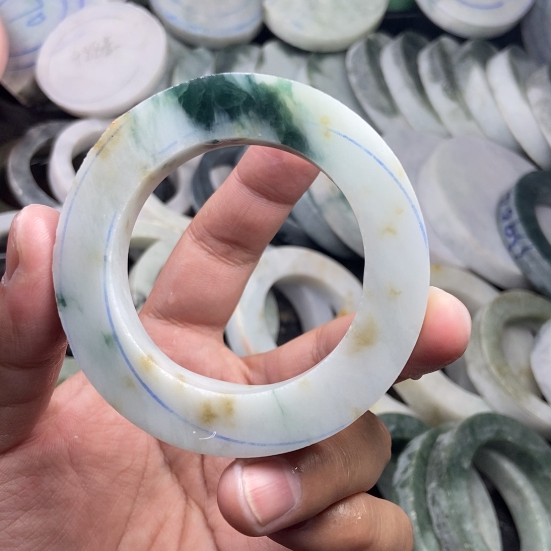 定制翡翠未镶嵌马***木