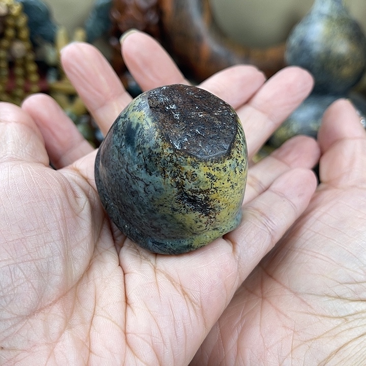 岫岩河磨玉（透闪石质玉）把件未镶嵌