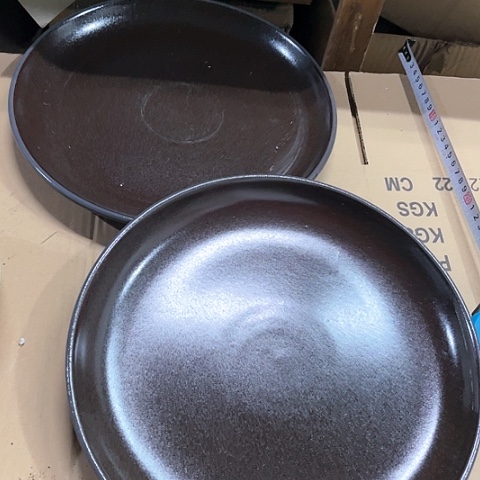 微瑕，不能明火，口径27，高2，2个大盘