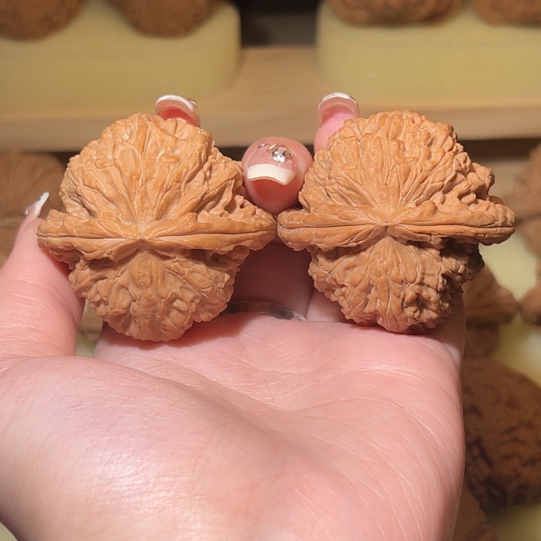 文玩核桃吊坠45全品白狮子