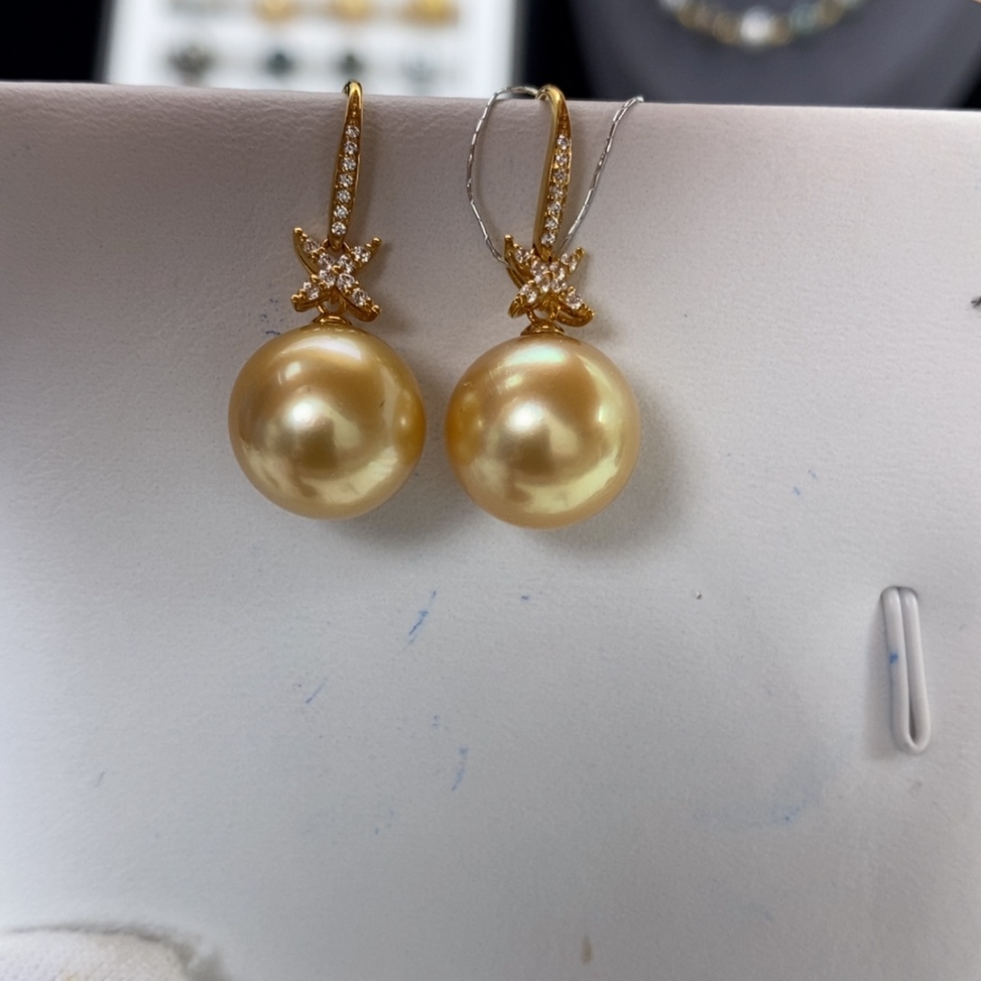 海水珍珠耳饰18K金镶嵌12-13mm