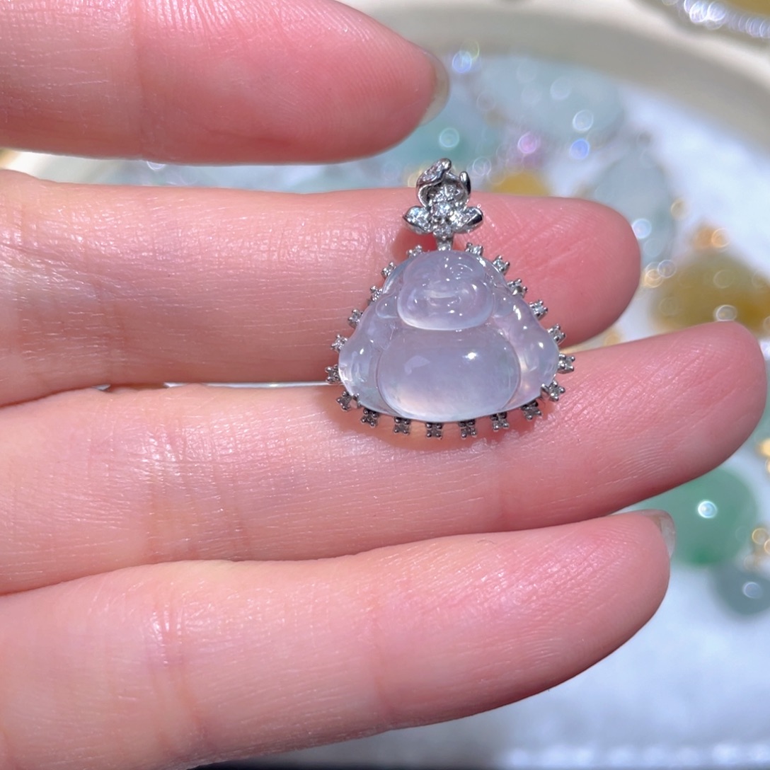 翡翠颈饰18K金镶嵌翡翠