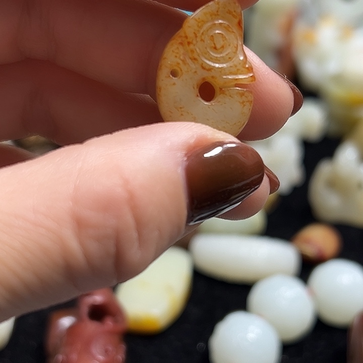 和田玉（糖玉）未镶嵌颈饰哈哈哈哈哈哈哈哈哈哈哈哈