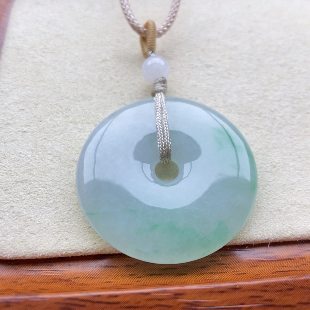 翡翠未镶嵌颈饰54