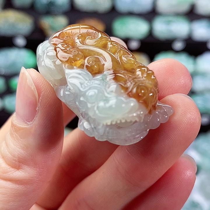 翡翠颈饰未镶嵌天然