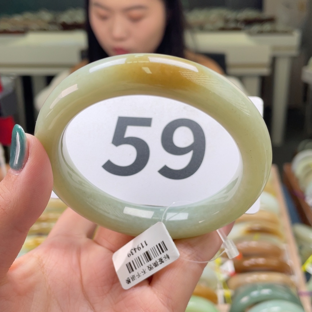 和田玉手镯未镶嵌585960