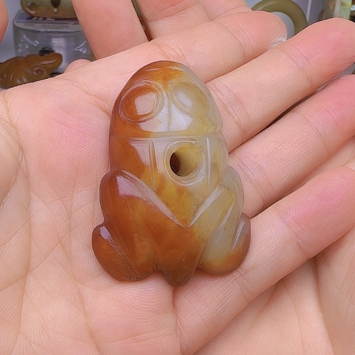 久***等和田玉未镶嵌颈饰