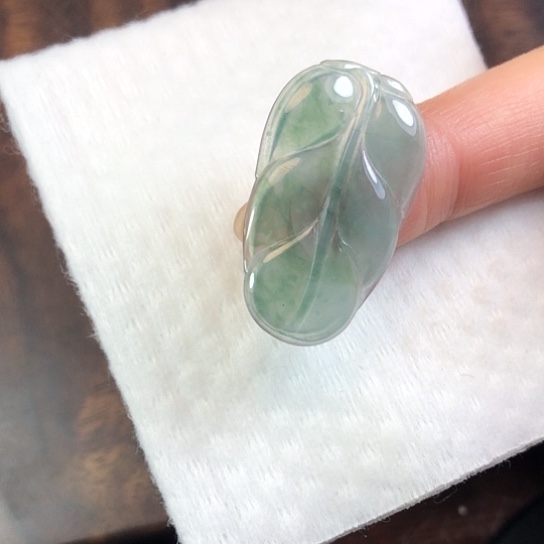 翡翠未镶嵌颈饰缅甸A货，每天下午1点半开播