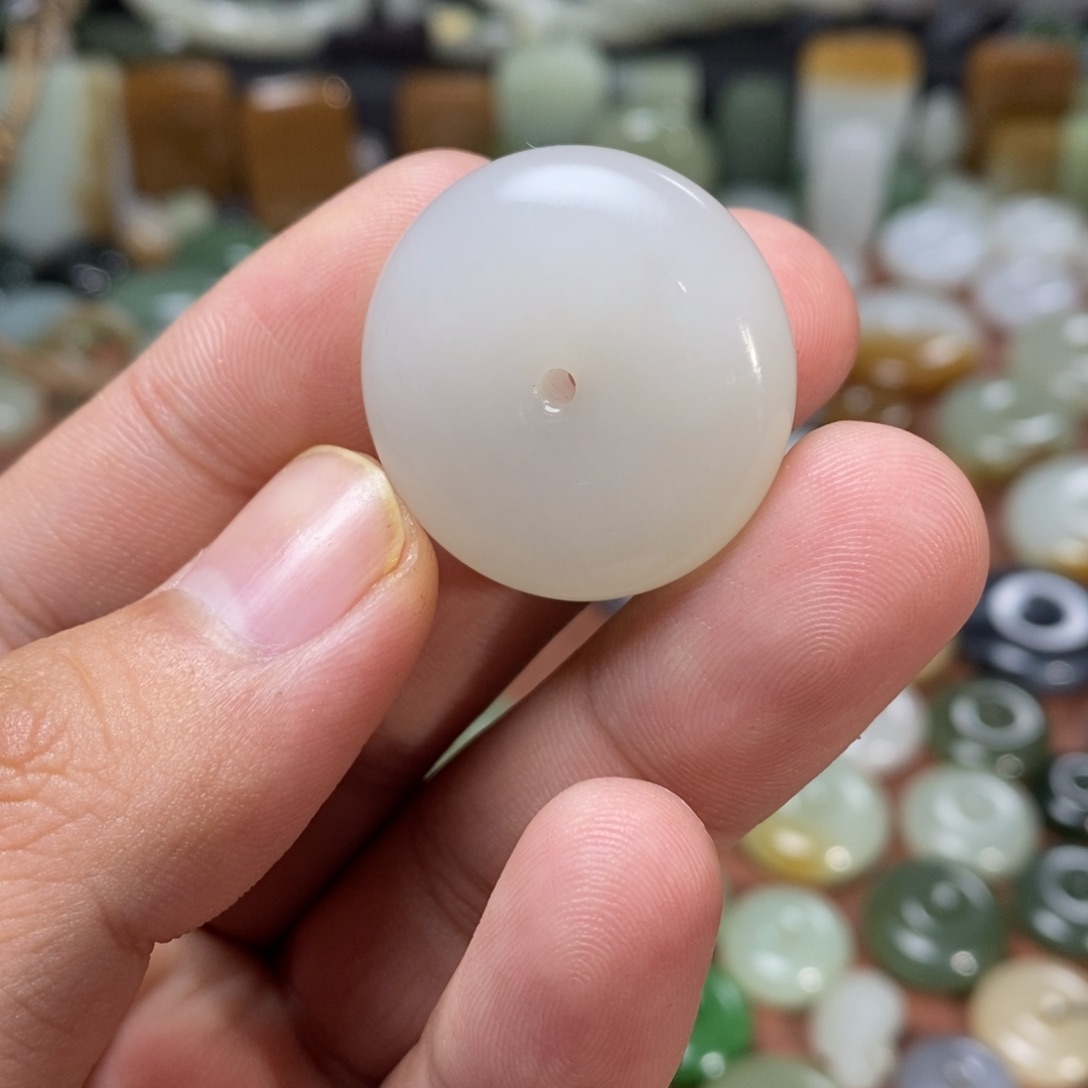 和田玉吊坠(不含链)未镶嵌