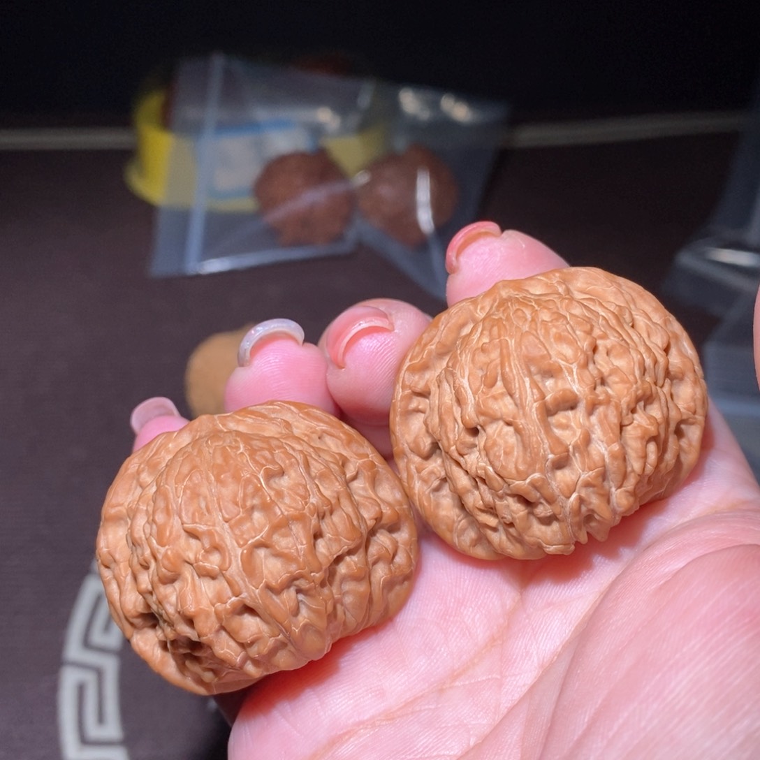 文玩核桃把件磨盘