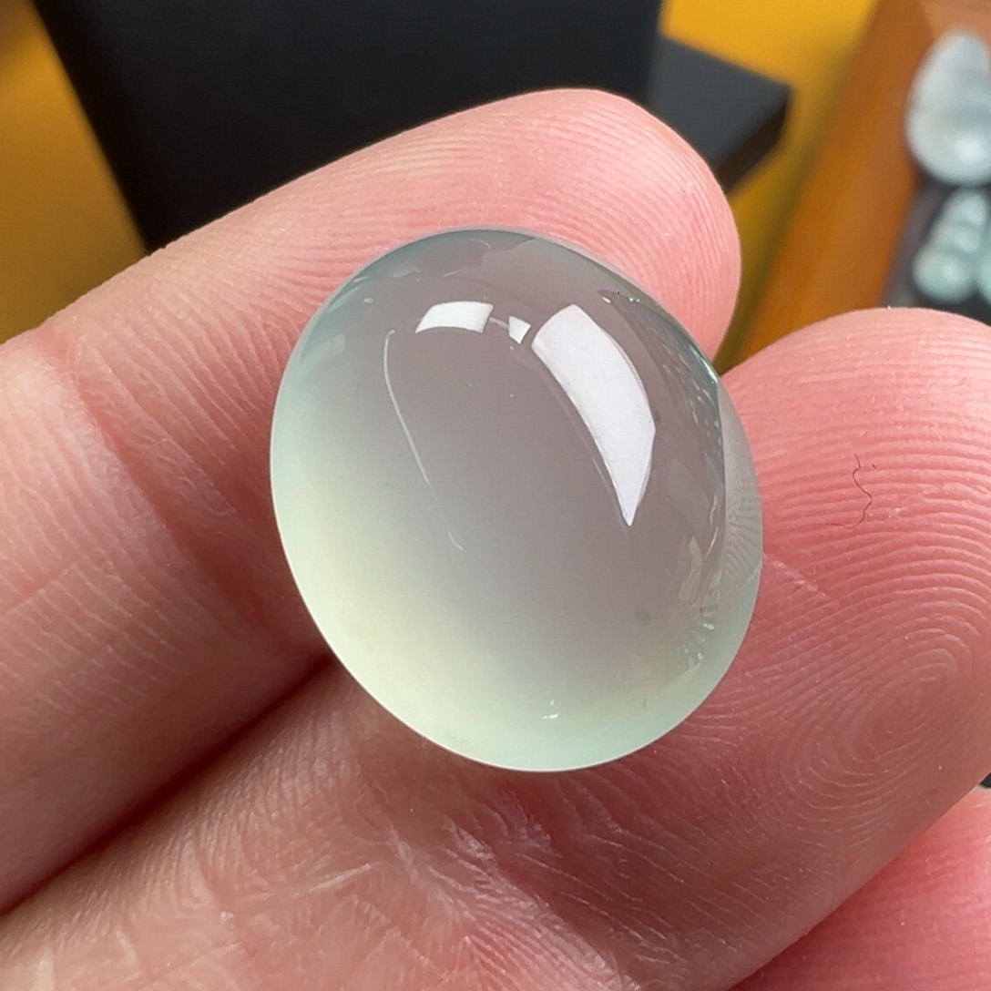 翡翠颈饰未镶嵌蛋面16.5