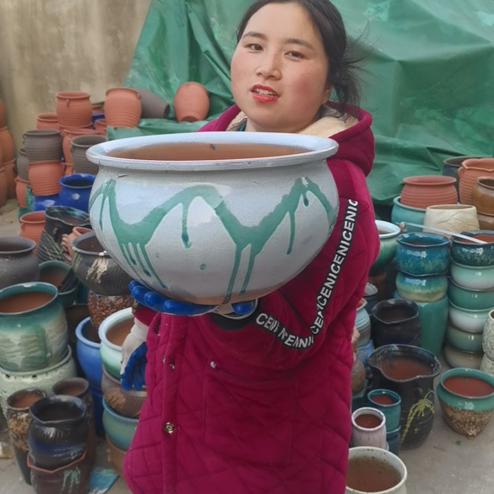 红陶口30高18瑕疵