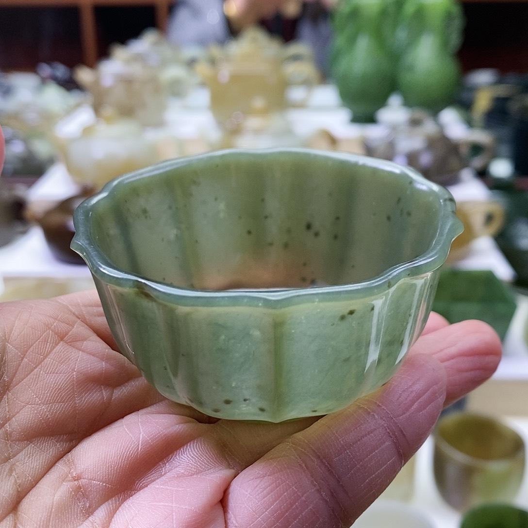 和田玉茶杯未镶嵌