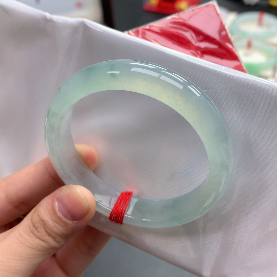 翡翠未镶嵌手镯6号强推完美