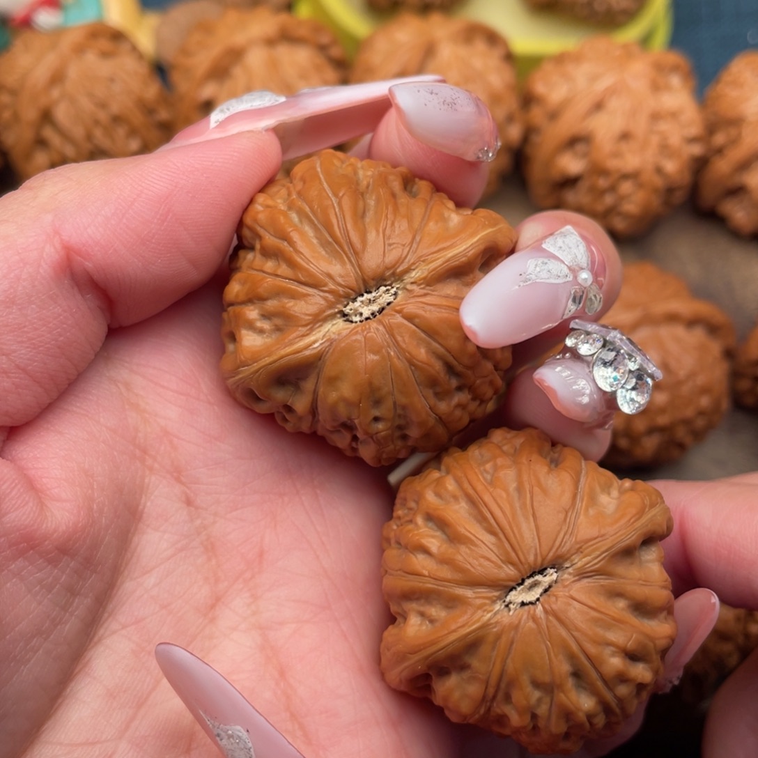 文玩核桃把件全品毕业平谷肉球铁锤39