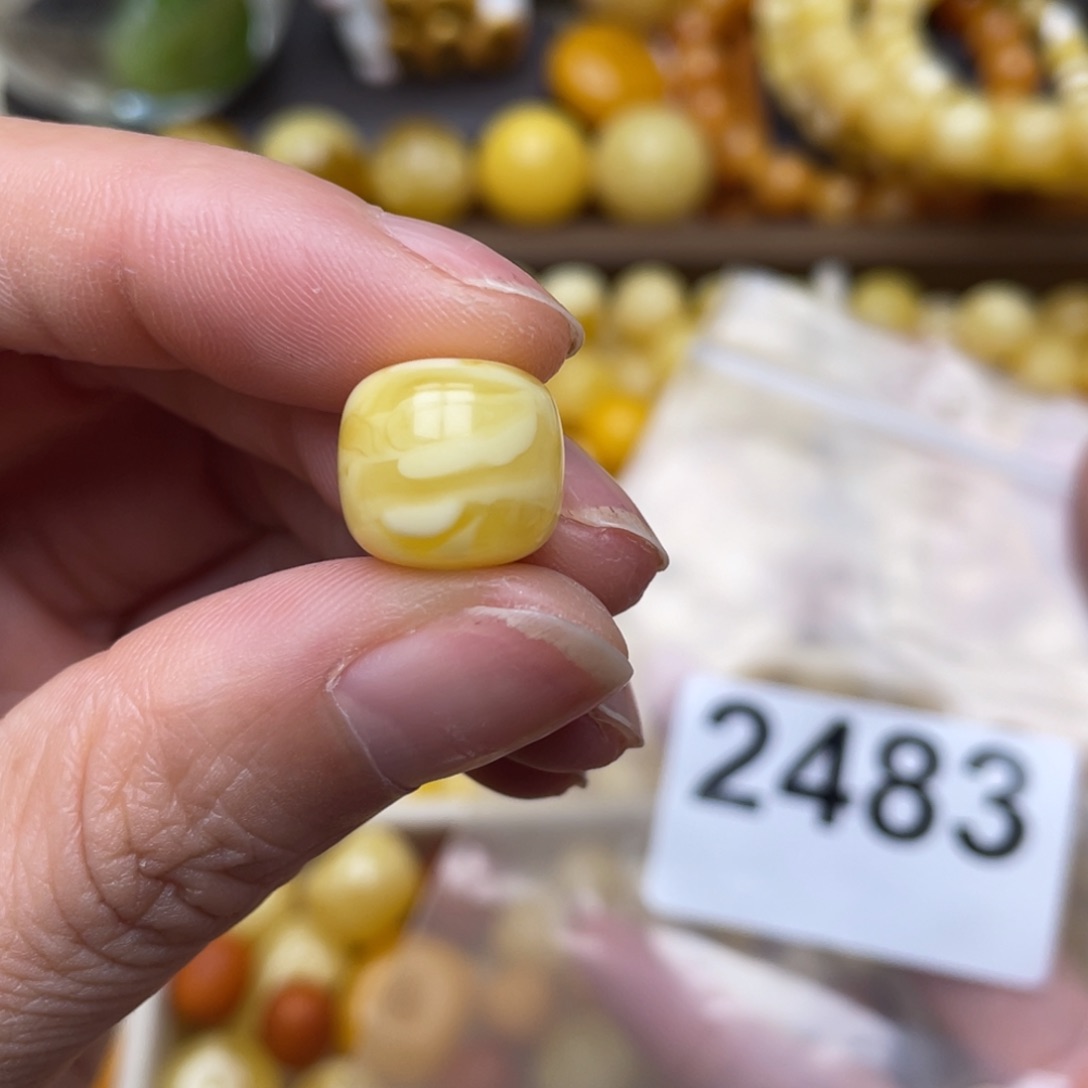 蜜蜡珠宝奇石未镶嵌12.8