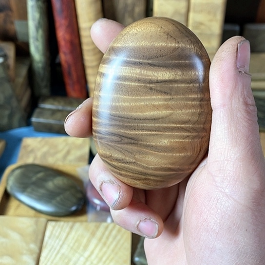 【闪购商品】金丝楠木枯木手把件