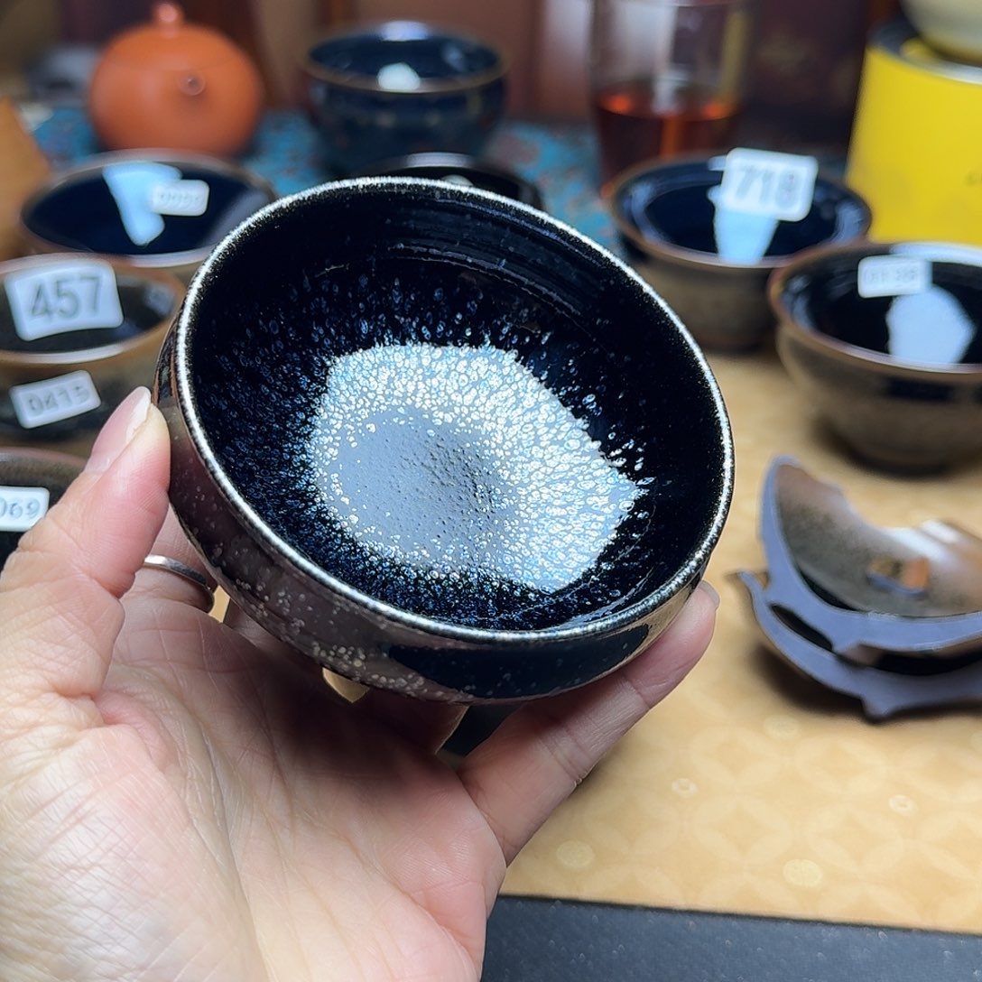 茶盏黑底油滴「电烧」