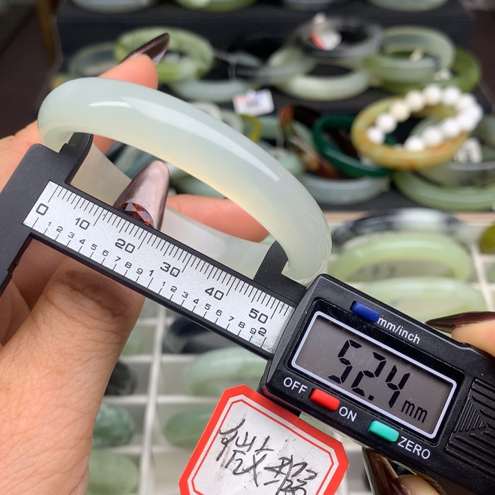 蛇纹石玉未镶嵌手镯734