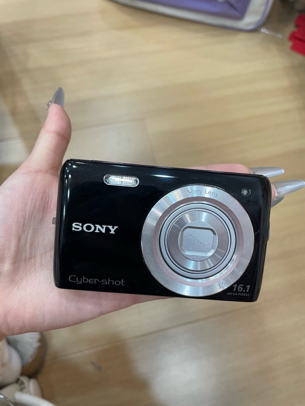 9新 Sony/索尼 索尼w670二手相机no退换