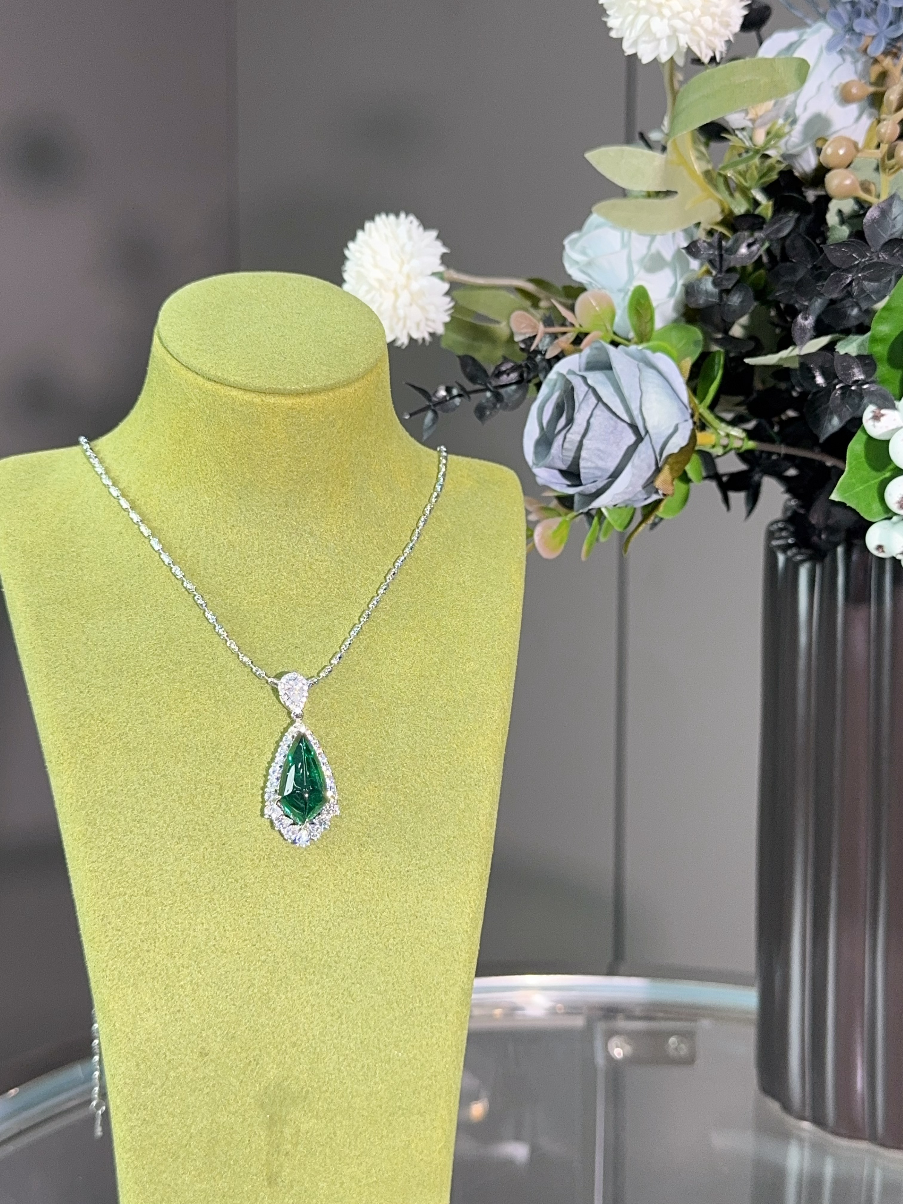 培育祖母绿重工设计切割手工打磨高定培育祖母绿水滴项链Y407