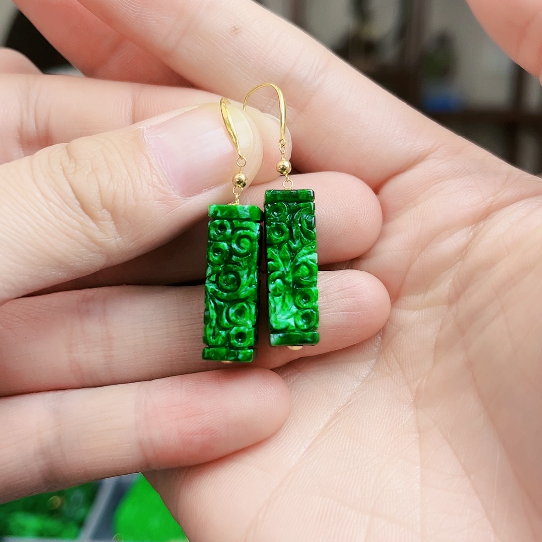 翡翠耳饰18K金镶嵌耳饰