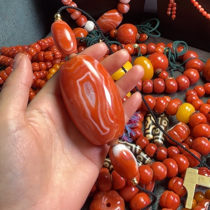 颈饰琉璃星*五琉璃………..