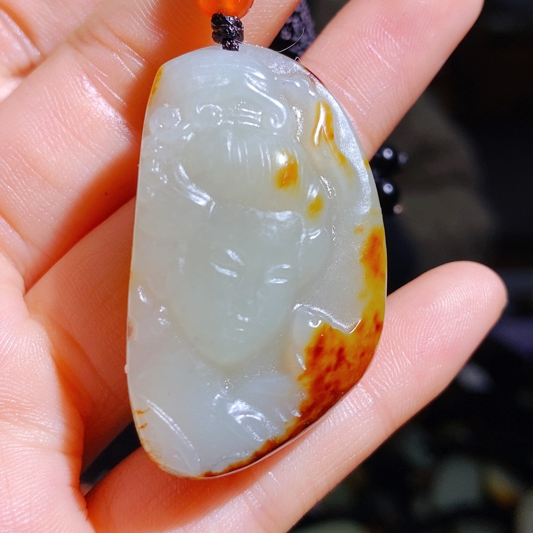 和田玉颈饰未镶嵌