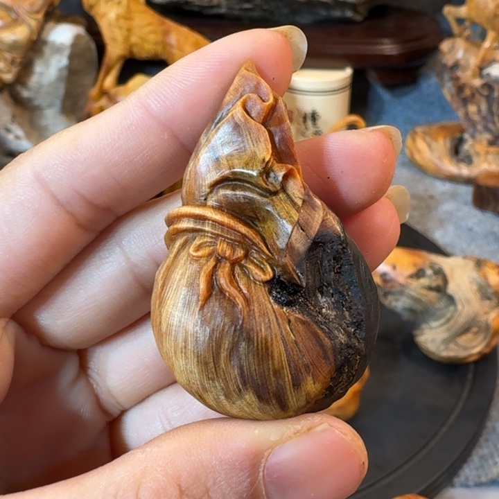 崖柏摆件手把件等