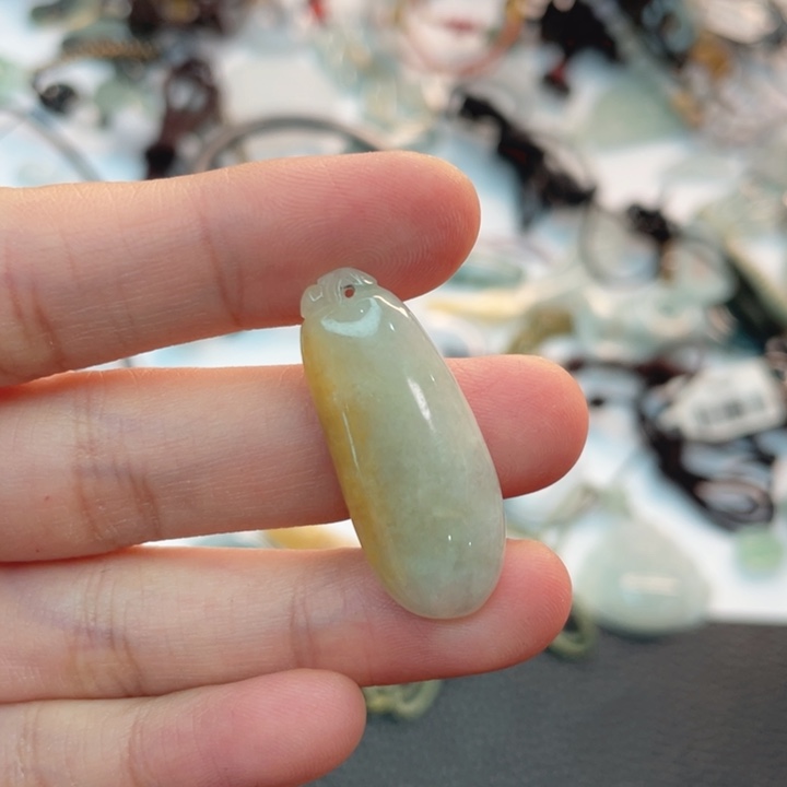 翡翠未镶嵌颈饰A货翡翠不退不换