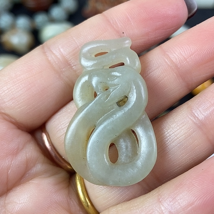 和田玉（糖玉）挂件未镶嵌