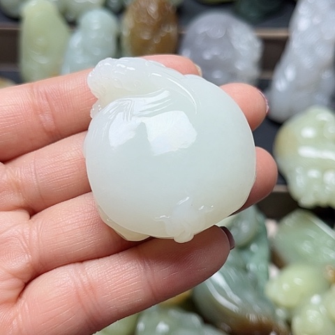 颈饰未镶嵌和田玉我**神