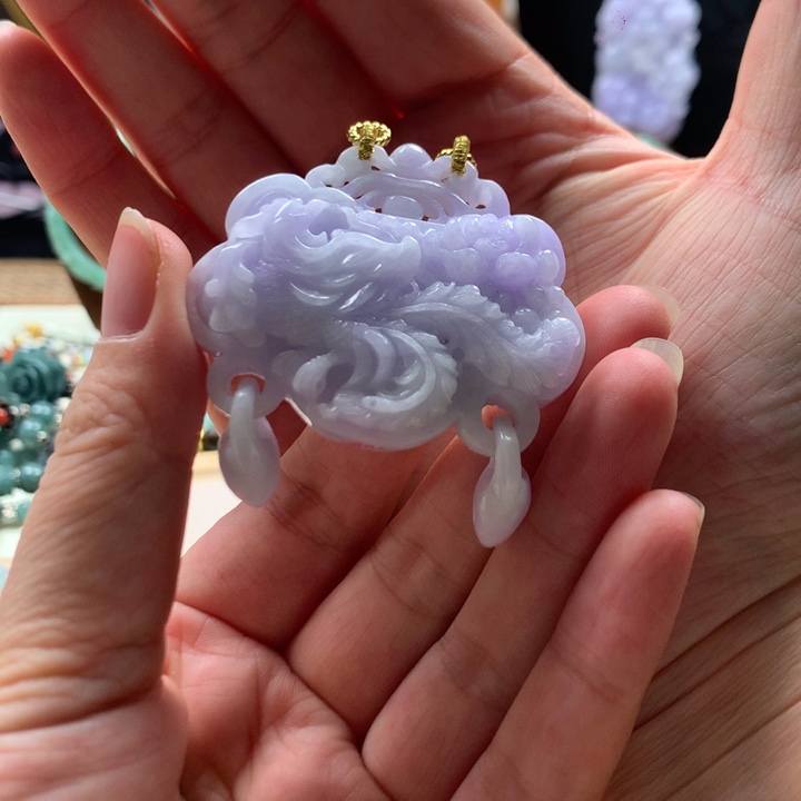 青***莲翡翠未镶嵌颈饰吊坠