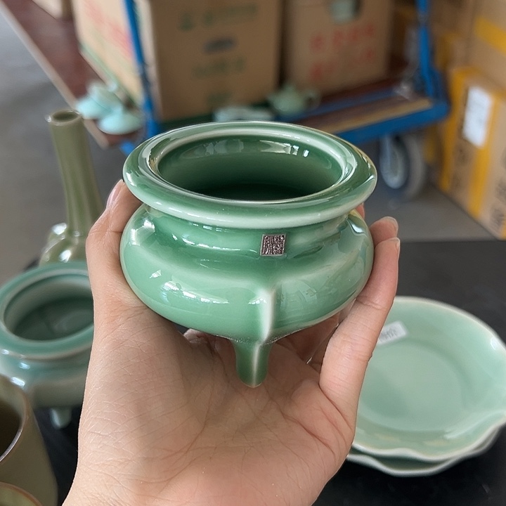 龙泉云间青瓷小米茶器