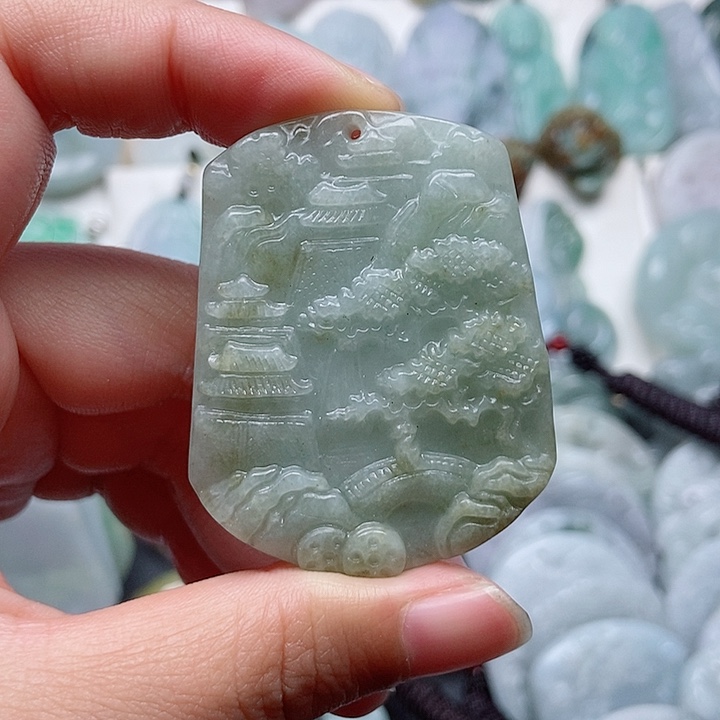 翡翠未镶嵌颈饰翡翠