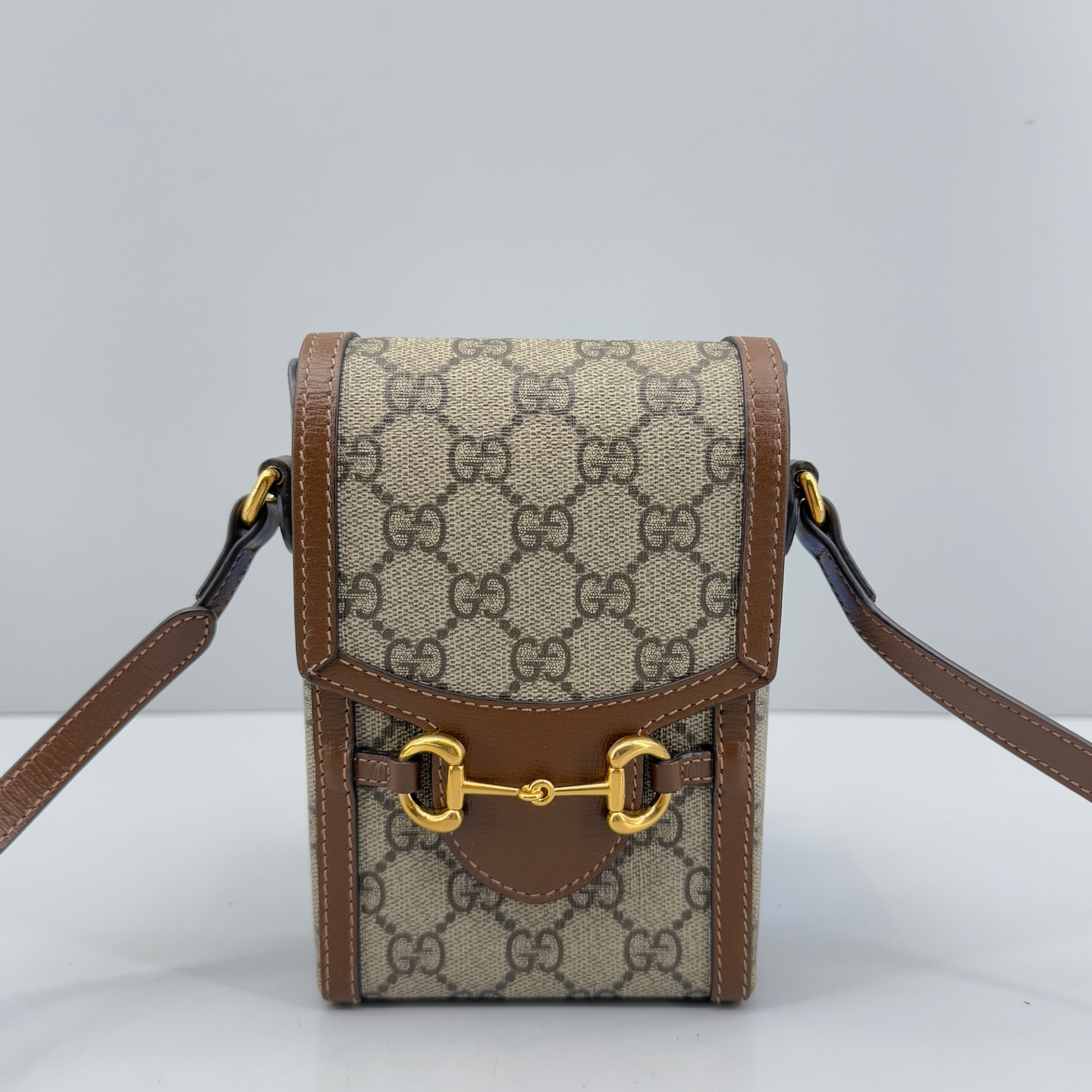 95新 GUCCI/古驰 优选/1955棕色老花手机包 11x16x4 Z072010