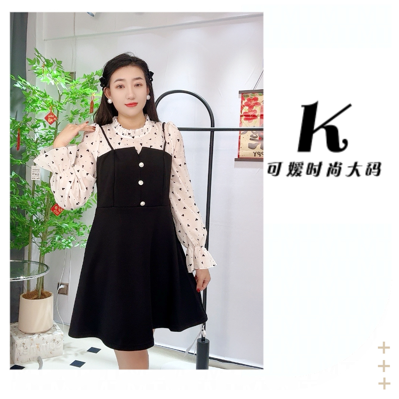 早春法式收腰显瘦蕾丝网纱拼接假两件法式温柔风高级感气质连衣裙