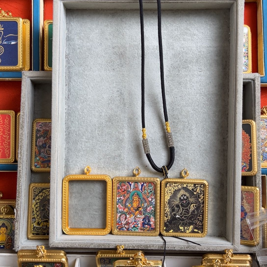 p***`吊坠双面黑财神➕五路