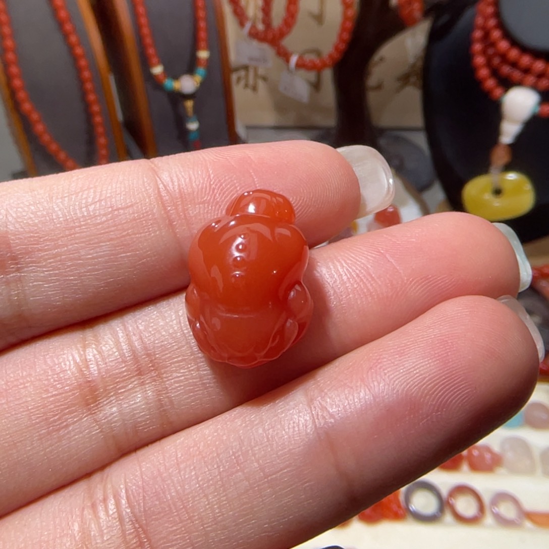 南红玛瑙金蟾18x12.8x10mm未镶嵌