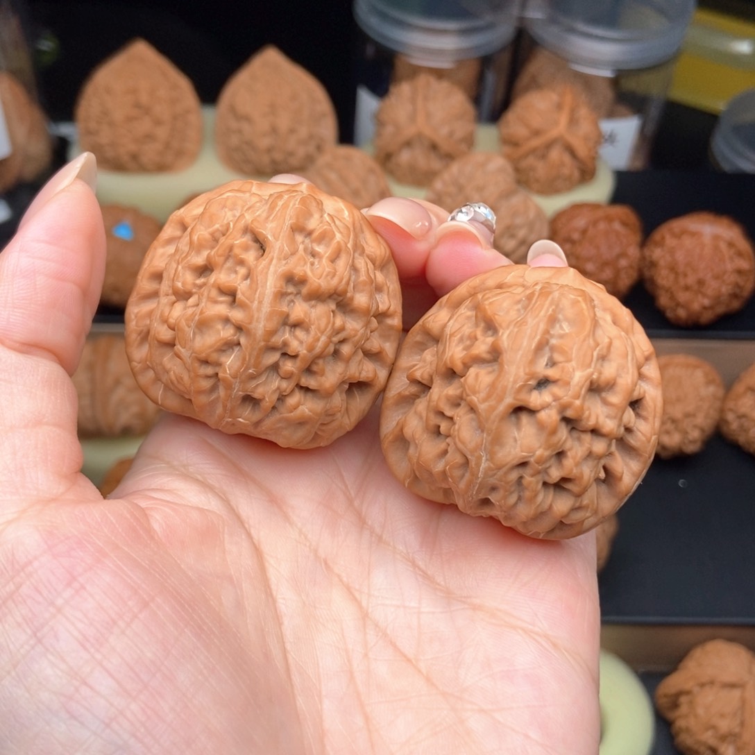 吊坠文玩核桃42红锦鲤