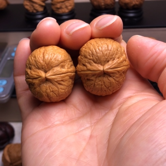 文玩核桃把件蛇皮球7