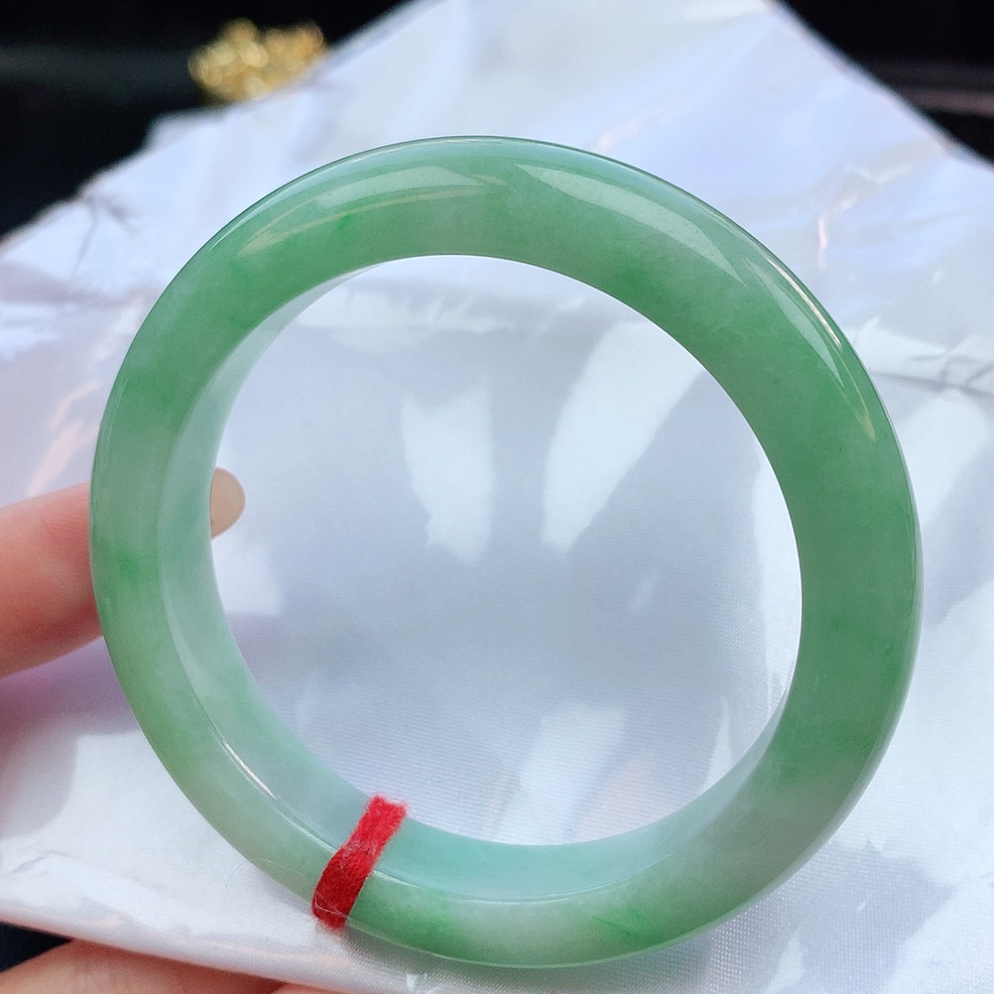 翡翠手镯未镶嵌56圈口882261